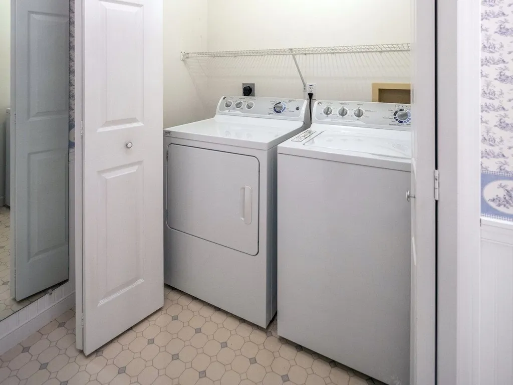 5 Perkins Drive Essex VT 05452