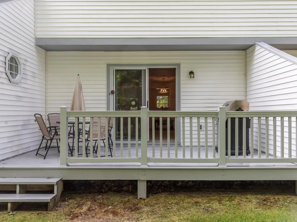 5 Perkins Drive Essex VT 05452
