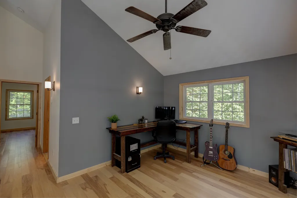 187 Kluge Road Enfield NH 03748