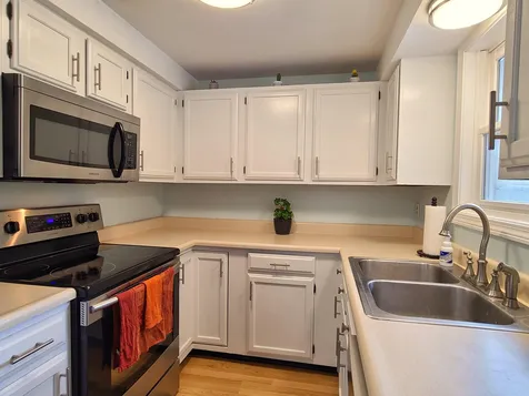 55 Jeffrey Drive Colchester VT 05446