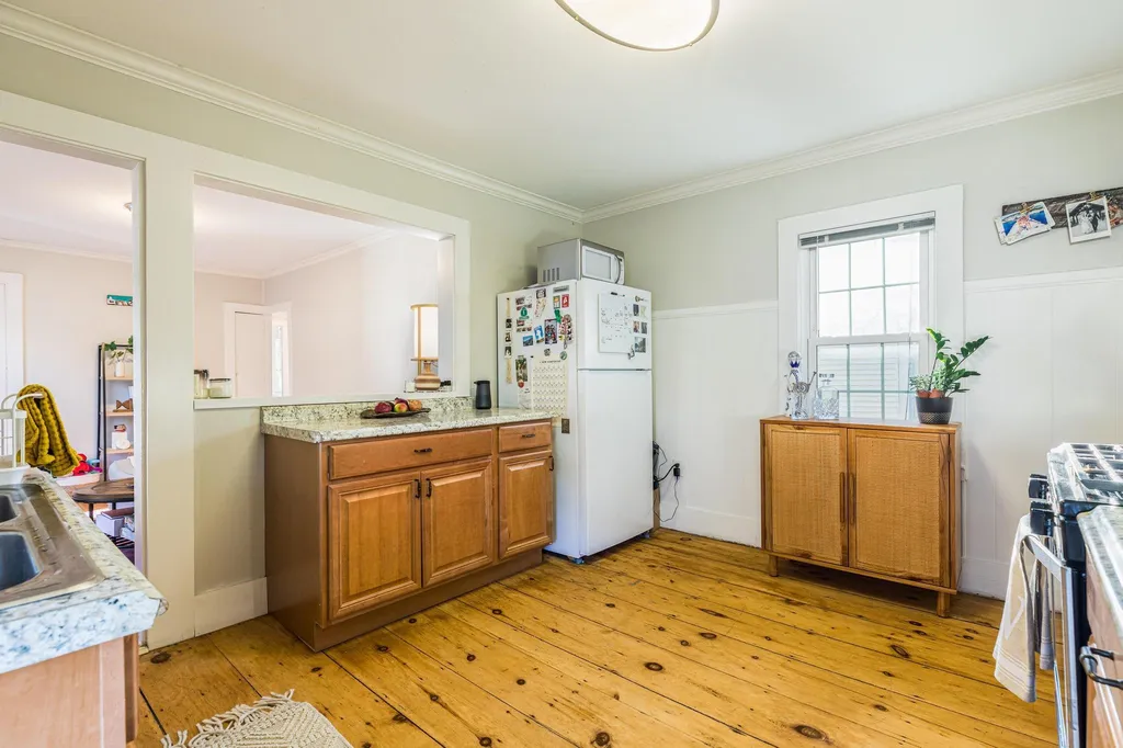 16 Cabot Street Portsmouth NH 03801