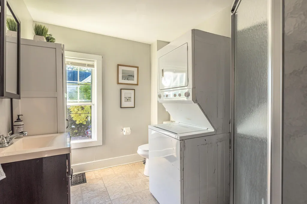 16 Cabot Street Portsmouth NH 03801