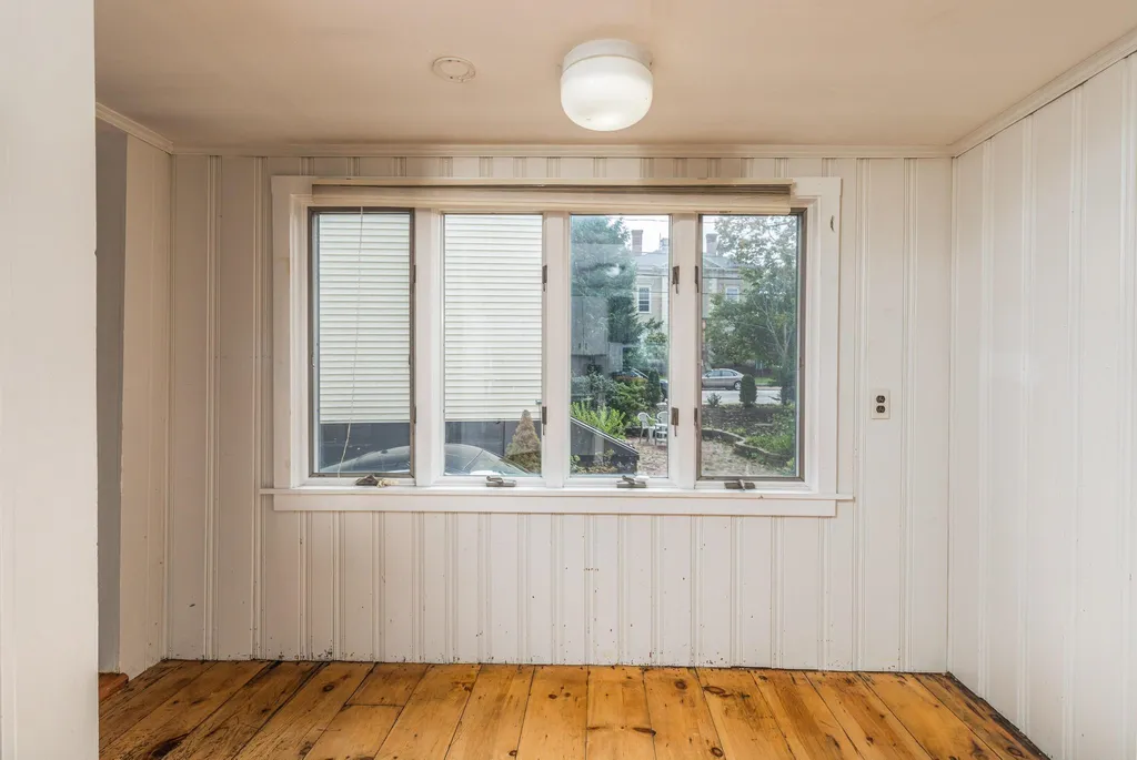 16 Cabot Street Portsmouth NH 03801
