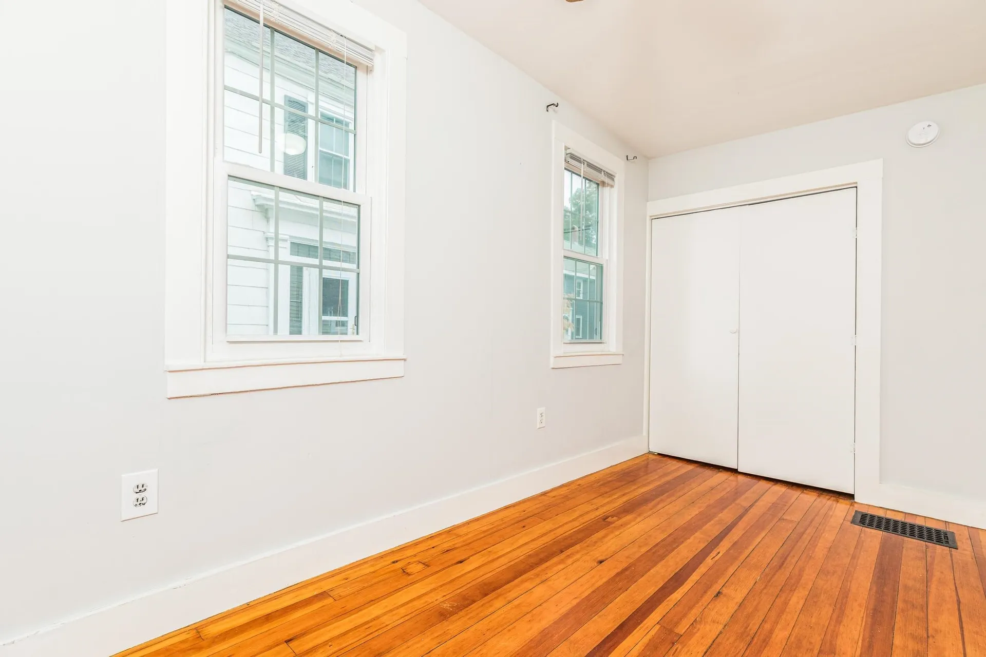 16 Cabot Street Portsmouth NH 03801