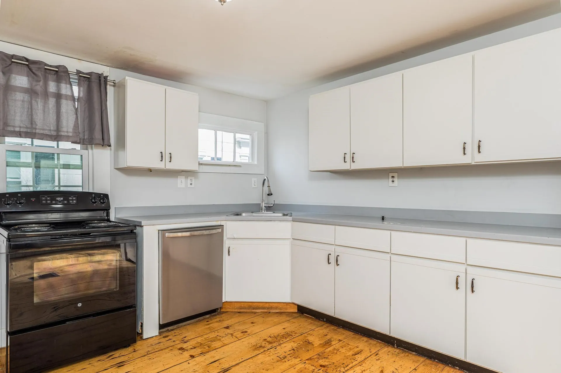 16 Cabot Street Portsmouth NH 03801