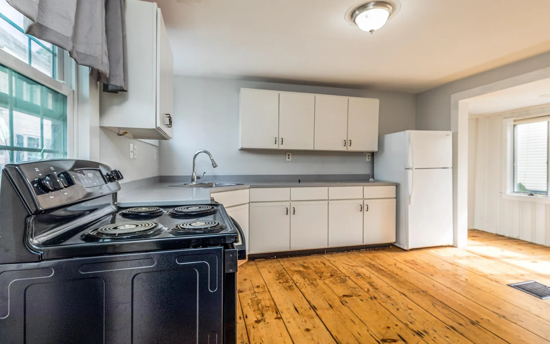 16 Cabot Street Portsmouth NH 03801