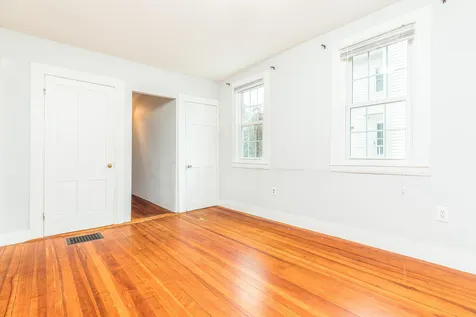 16 Cabot Street Portsmouth NH 03801