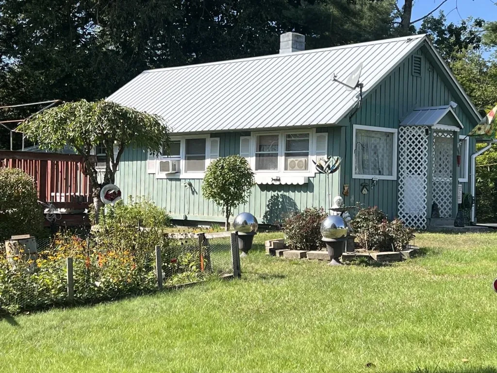 97 Meetinghouse Road Hinsdale NH 03451