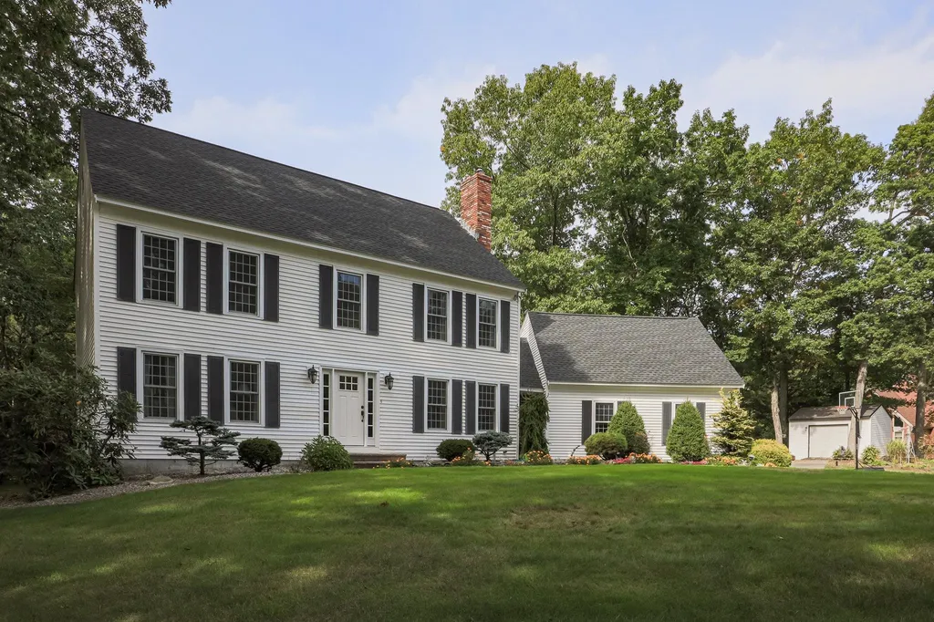 5 Oriole Road Windham NH 03087