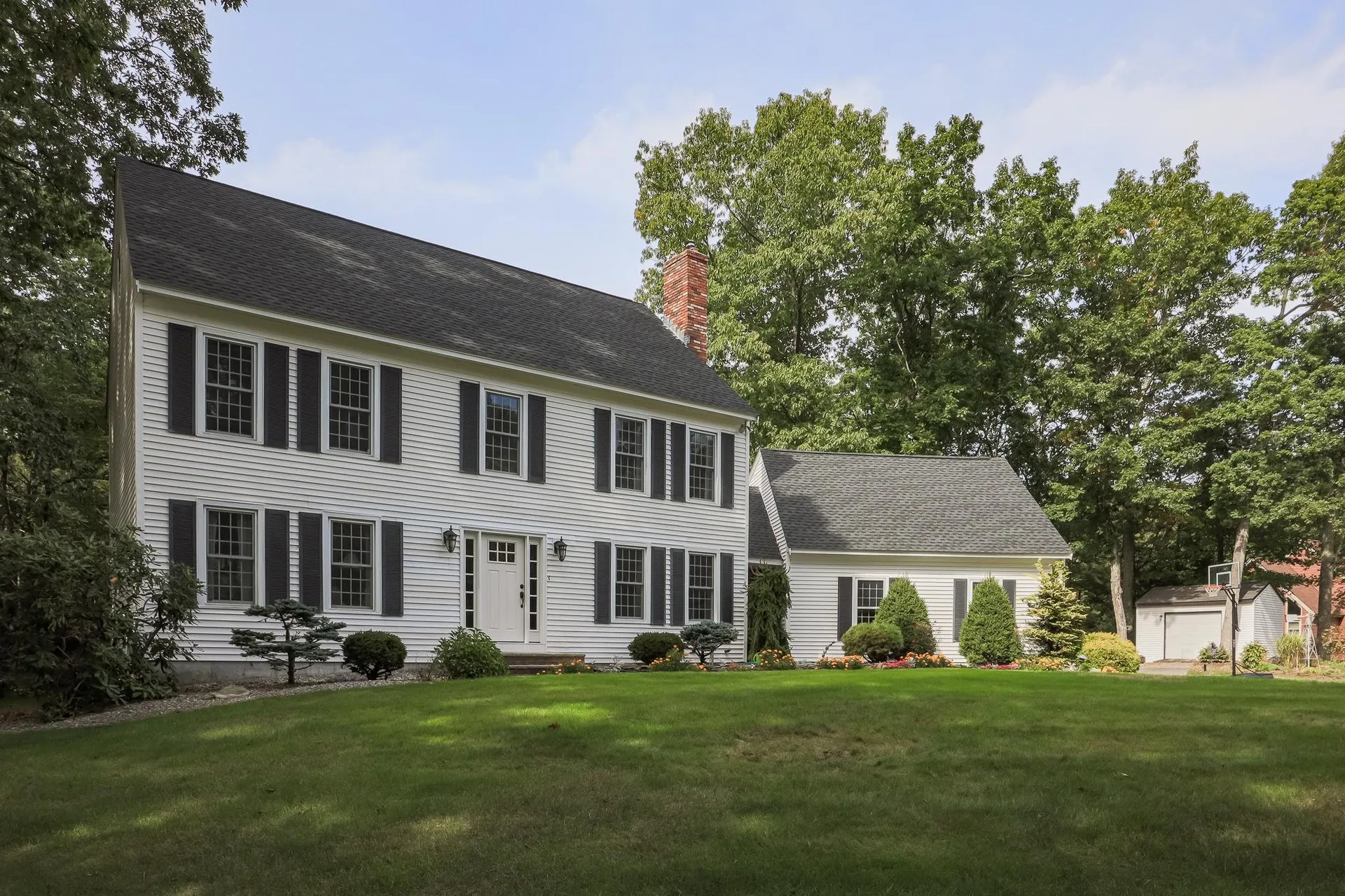 5 Oriole Road Windham NH 03087