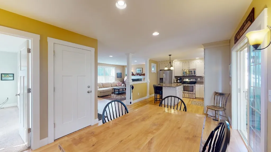 21 Calla Road Londonderry NH 03053