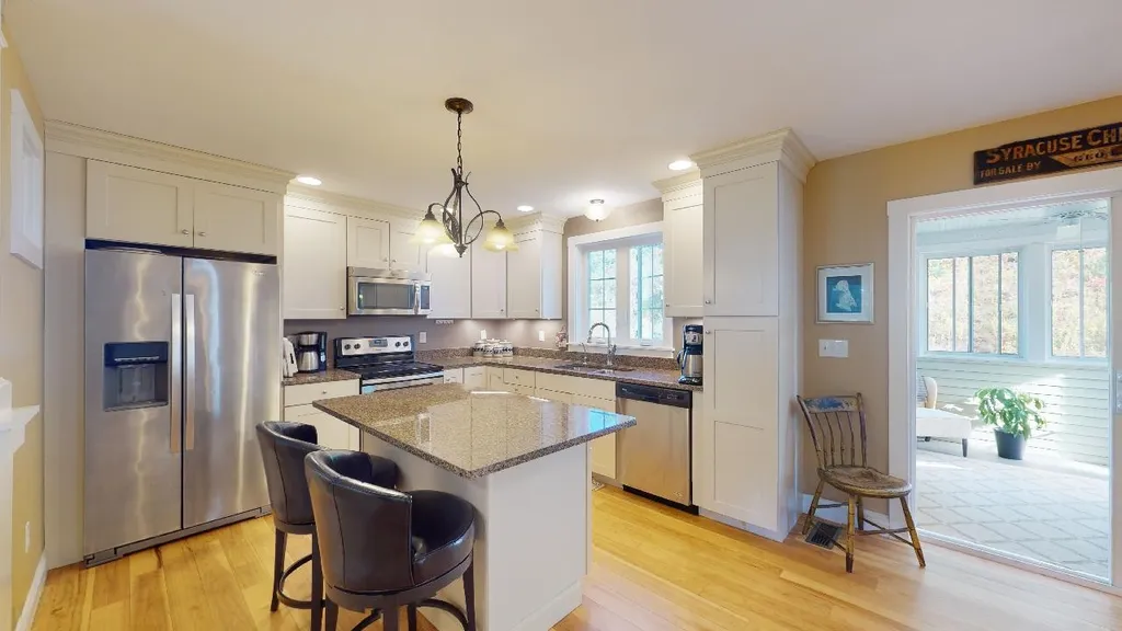 21 Calla Road Londonderry NH 03053