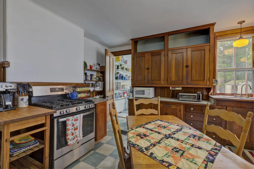 47 Green Street Lebanon NH 03766