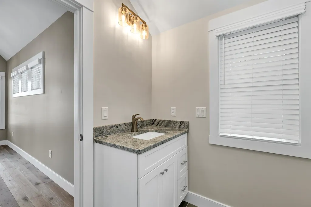 109 Weirs Boulevard Laconia NH 03246