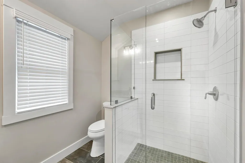 109 Weirs Boulevard Laconia NH 03246