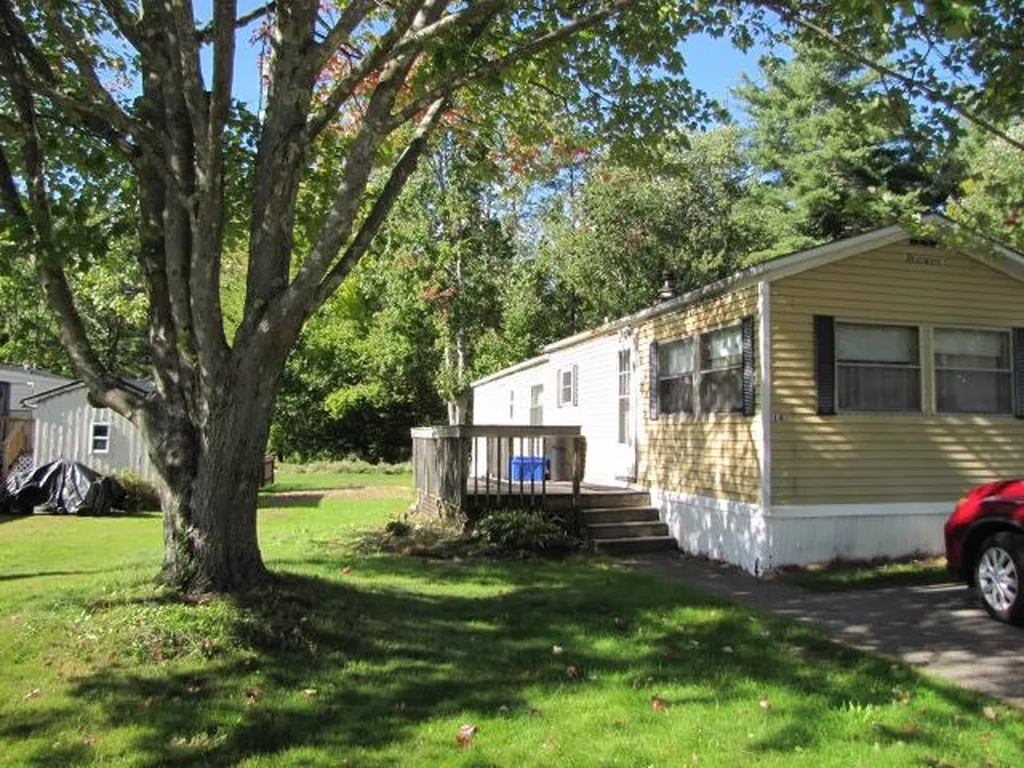 14 Cedar Street Exeter NH 03833