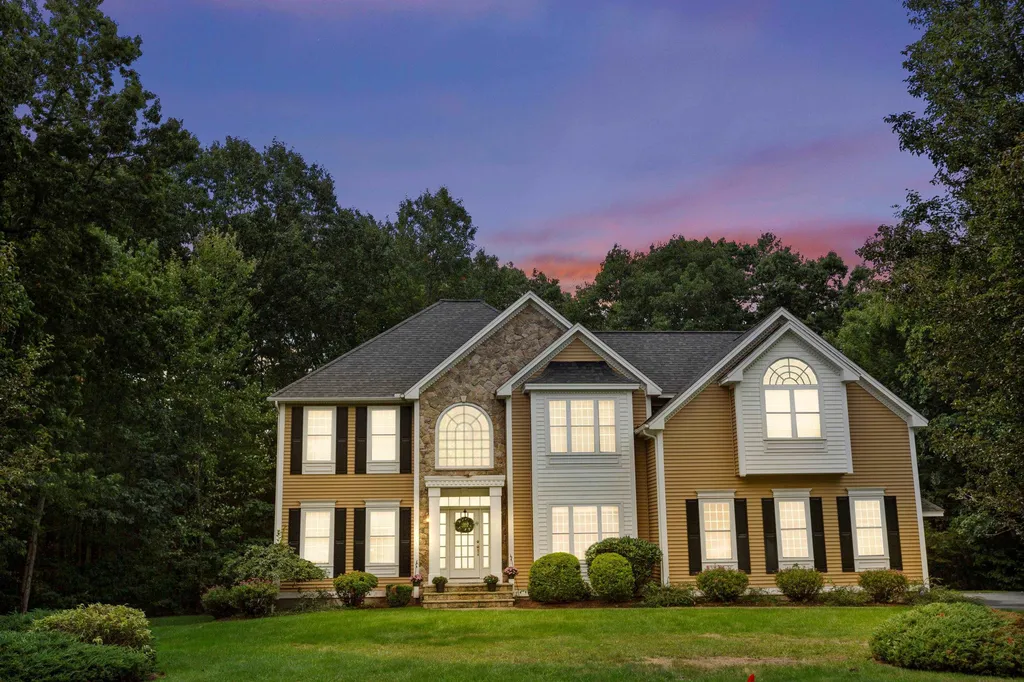 9 Ludlow Road Windham NH 03087