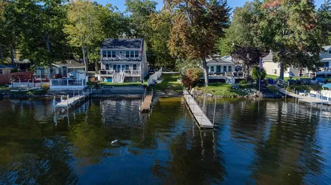 11 Grove Drive Hampstead NH 03841