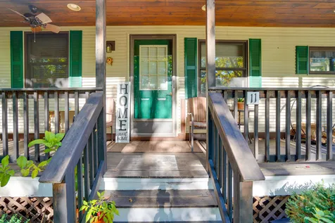 11 Grove Drive Hampstead NH 03841
