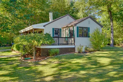 11 Grove Drive Hampstead NH 03841