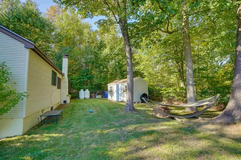 11 Grove Drive Hampstead NH 03841