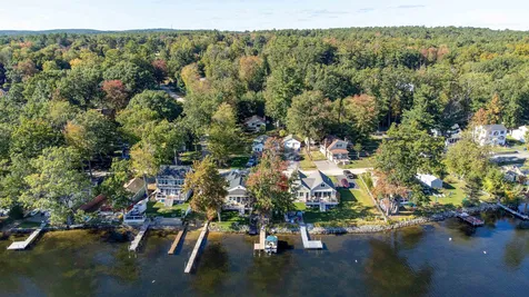 11 Grove Drive Hampstead NH 03841