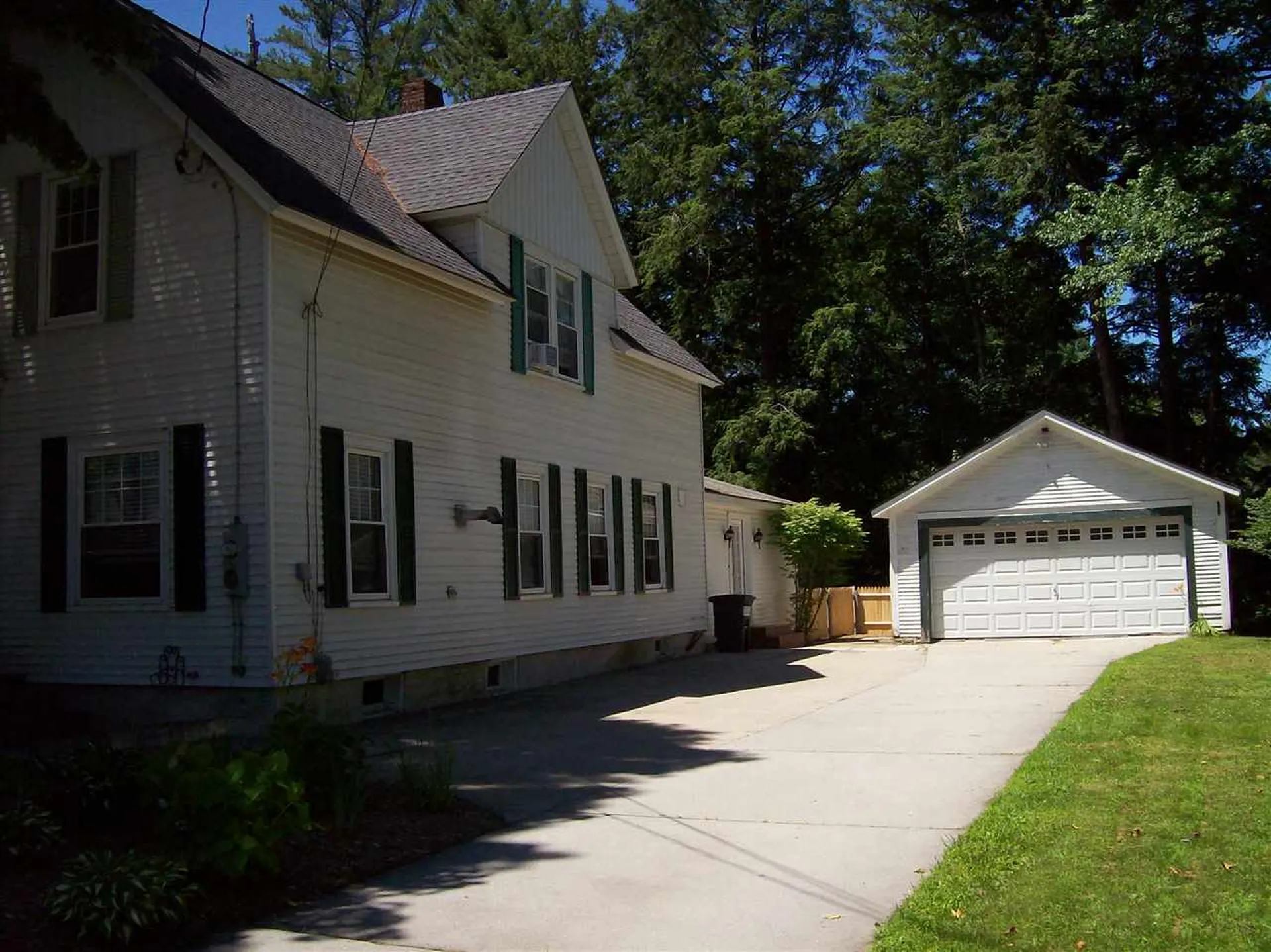 85 Grove Street Claremont NH 03743