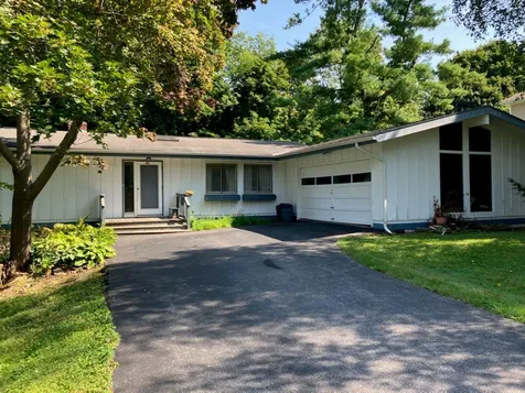 83 Timber Lane Shelburne VT 05482