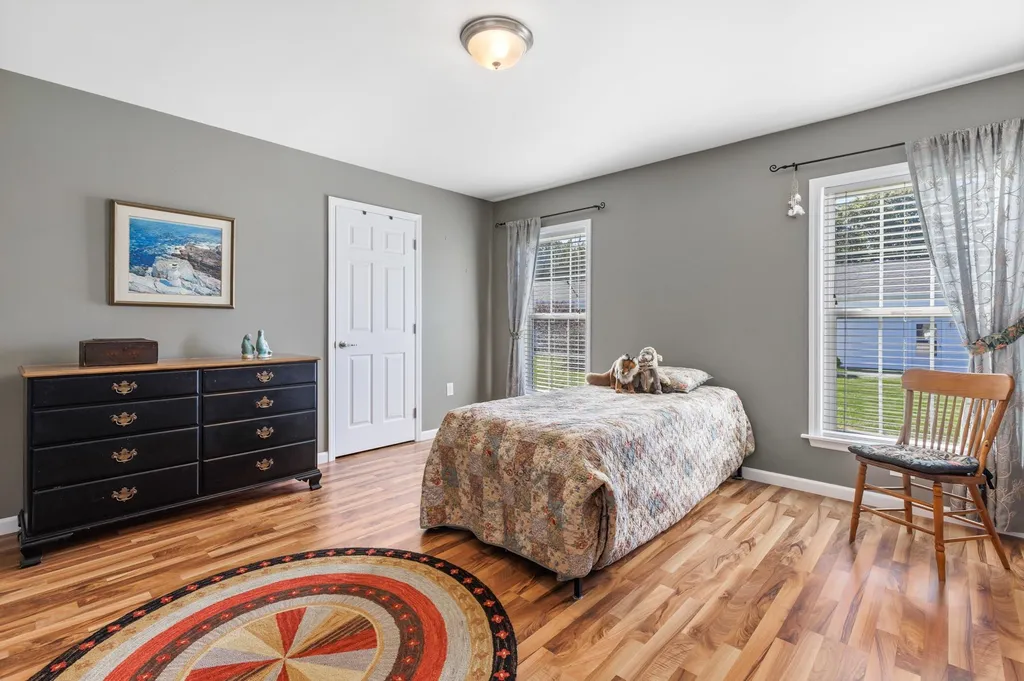 45 Greystone Way North Hampton NH 03862