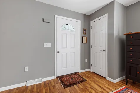 45 Greystone Way North Hampton NH 03862