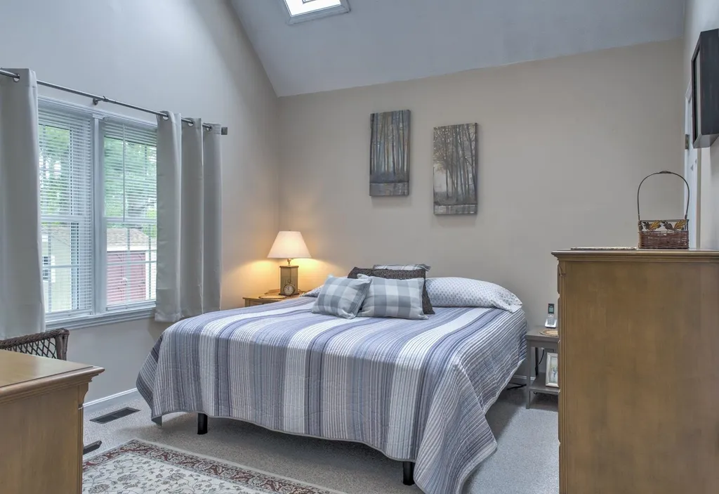 24d Stonehouse Lane Keene NH 03431