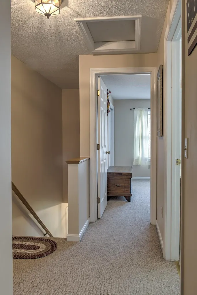24d Stonehouse Lane Keene NH 03431