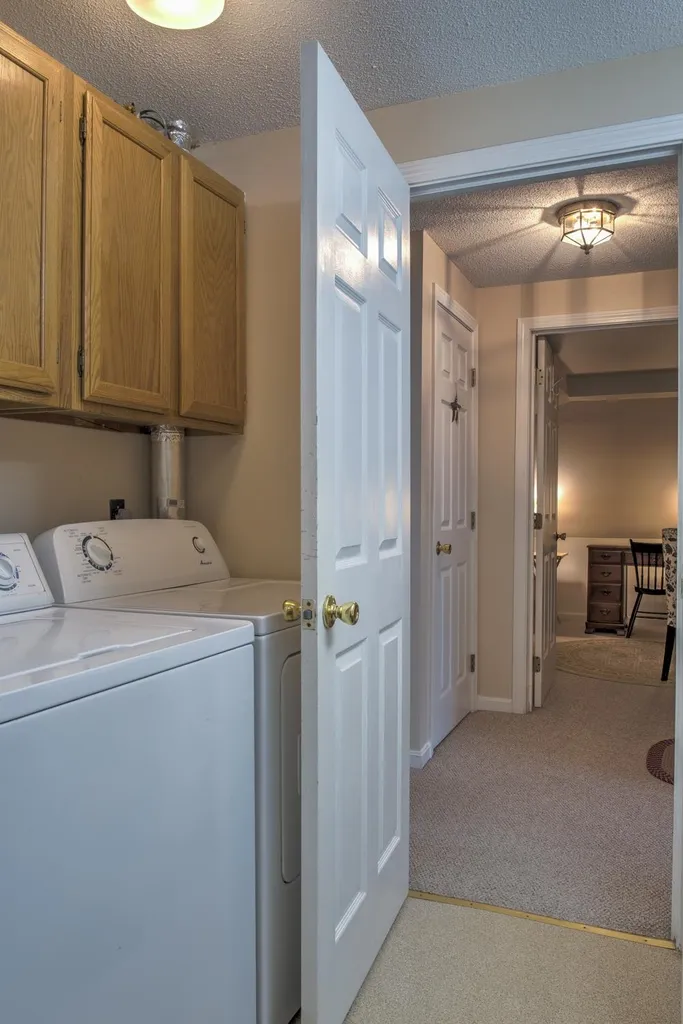 24d Stonehouse Lane Keene NH 03431