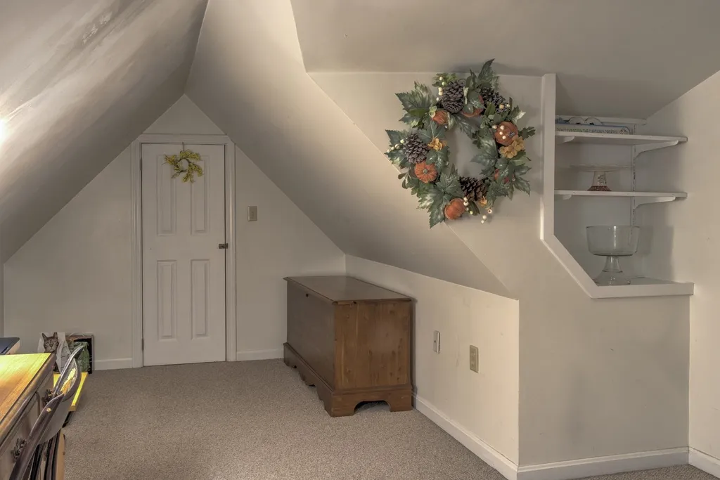 24d Stonehouse Lane Keene NH 03431