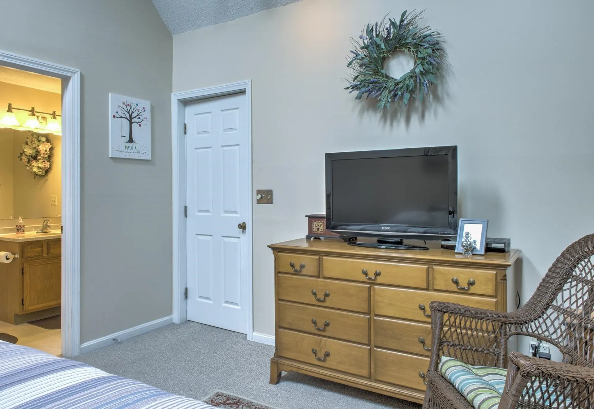 24d Stonehouse Lane Keene NH 03431