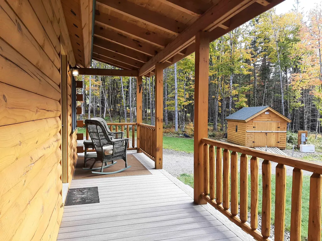 57 Bear Rock Way Pittsburg NH 03592