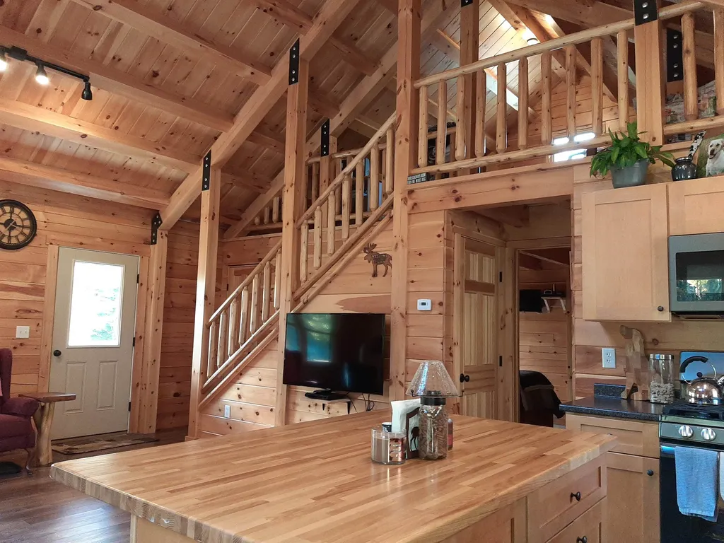57 Bear Rock Way Pittsburg NH 03592
