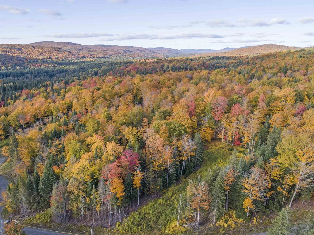 57 Bear Rock Way Pittsburg NH 03592