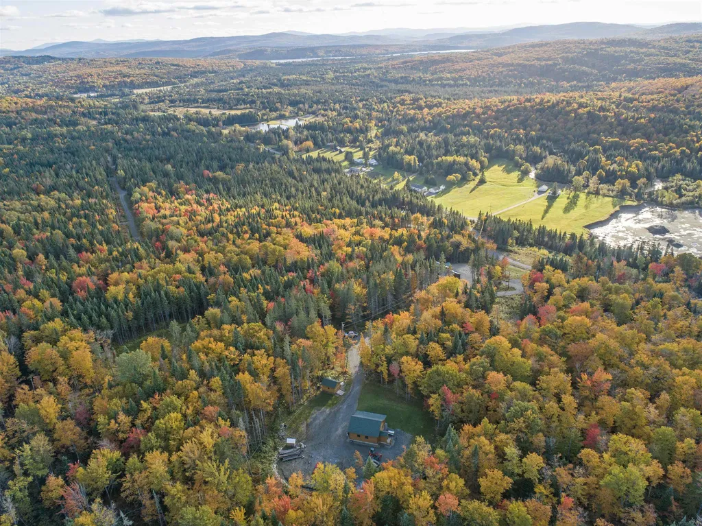 57 Bear Rock Way Pittsburg NH 03592