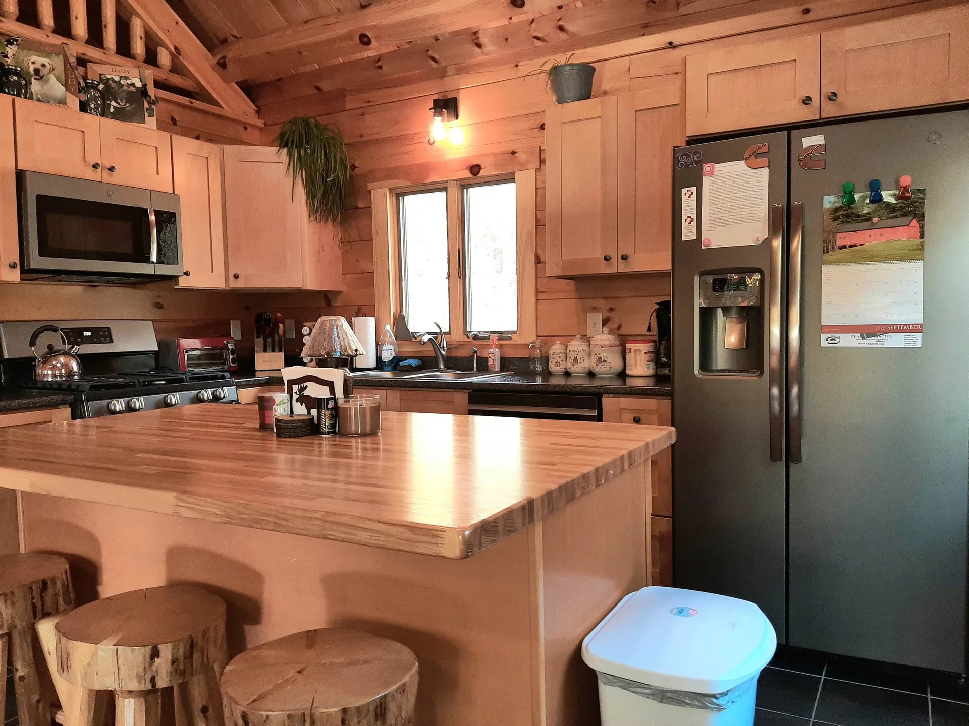57 Bear Rock Way Pittsburg NH 03592