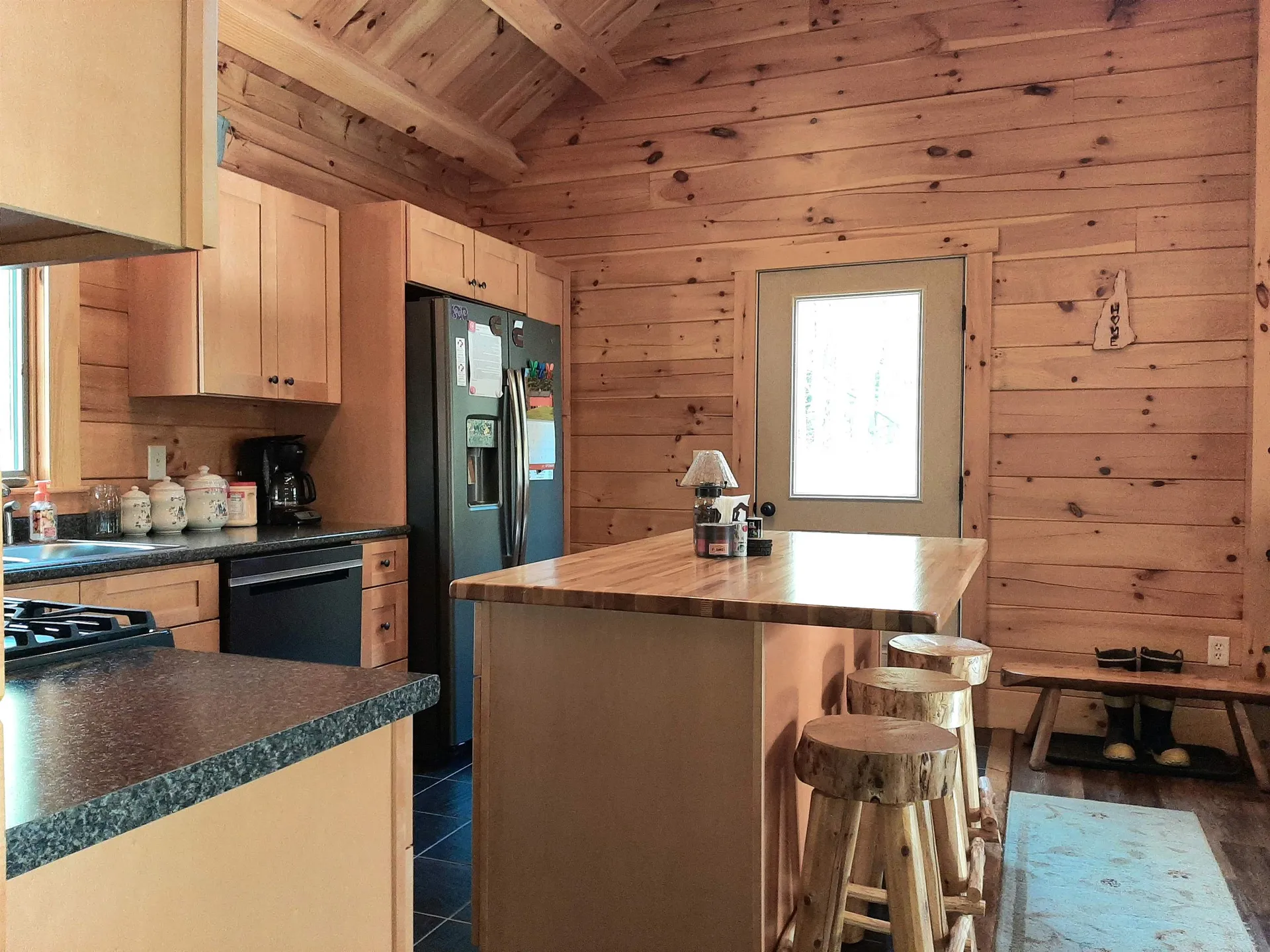 57 Bear Rock Way Pittsburg NH 03592