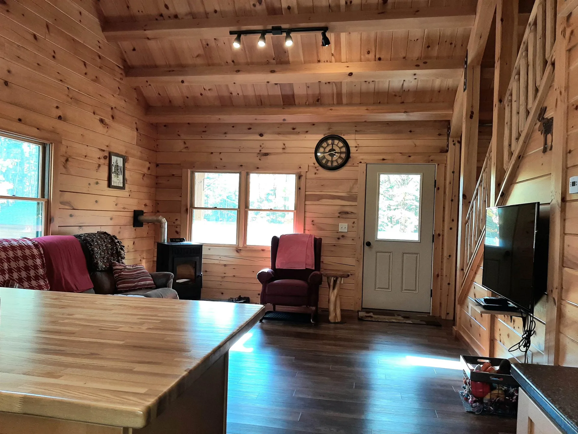 57 Bear Rock Way Pittsburg NH 03592