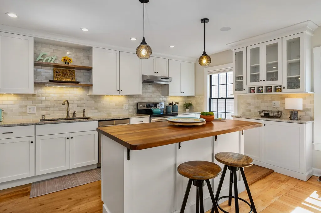 279 Marcy Street Portsmouth NH 03801
