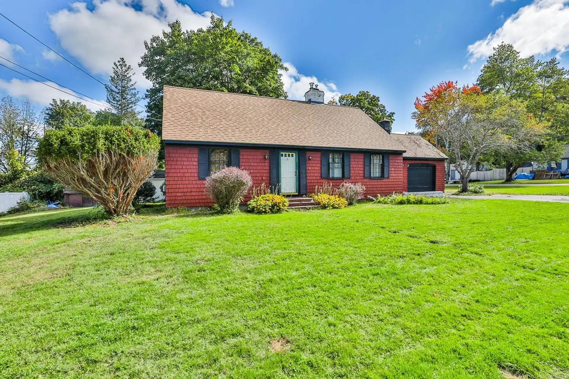 8 King Street Milford NH 03055