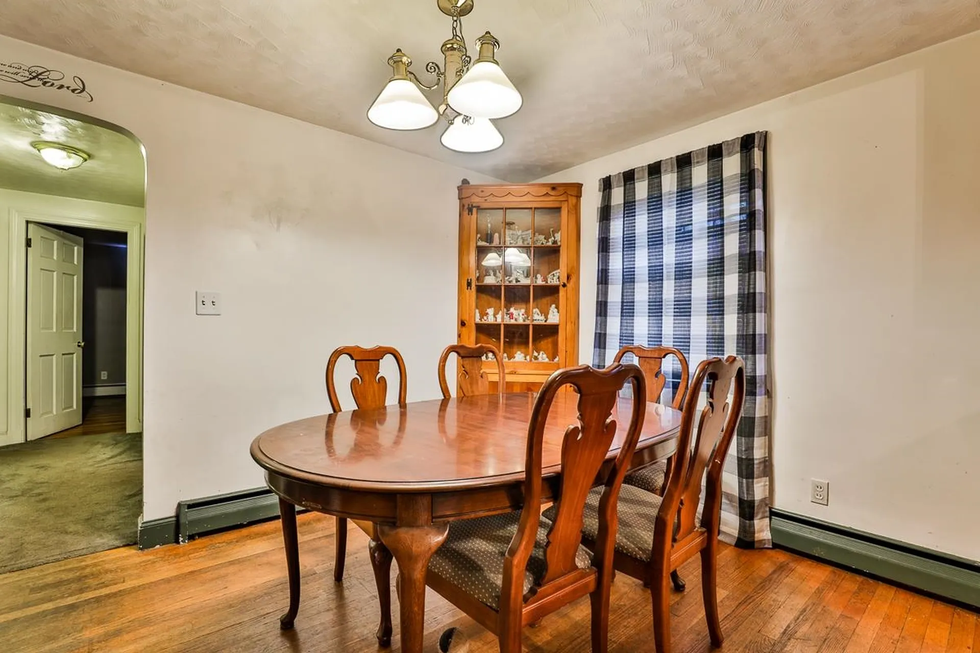 8 King Street Milford NH 03055
