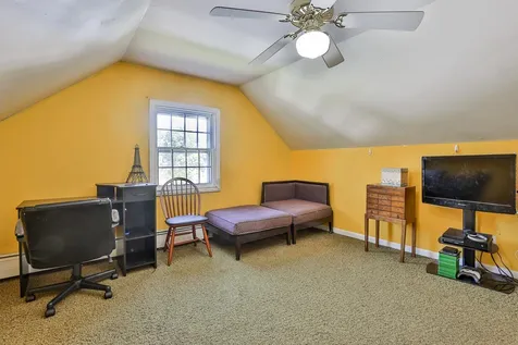 8 King Street Milford NH 03055