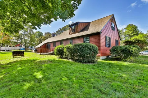 8 King Street Milford NH 03055
