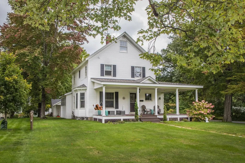52 Ormsbee Avenue Proctor VT 05765