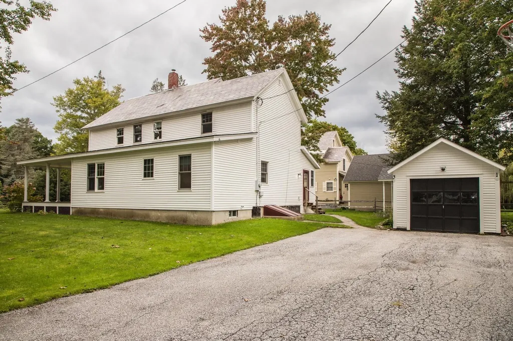 52 Ormsbee Avenue Proctor VT 05765