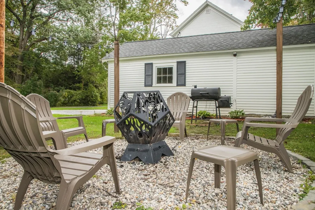 52 Ormsbee Avenue Proctor VT 05765